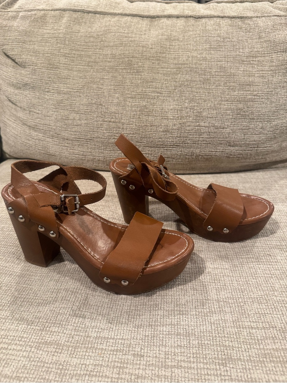 Steve Madden Brown Leather Platform Sandals